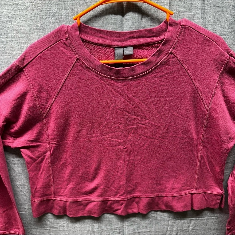 Sweaty Betty After Class Pink Crop Sweatshirt Thumbholes Unique Stiching US 8-10 - Picture 2 of 11